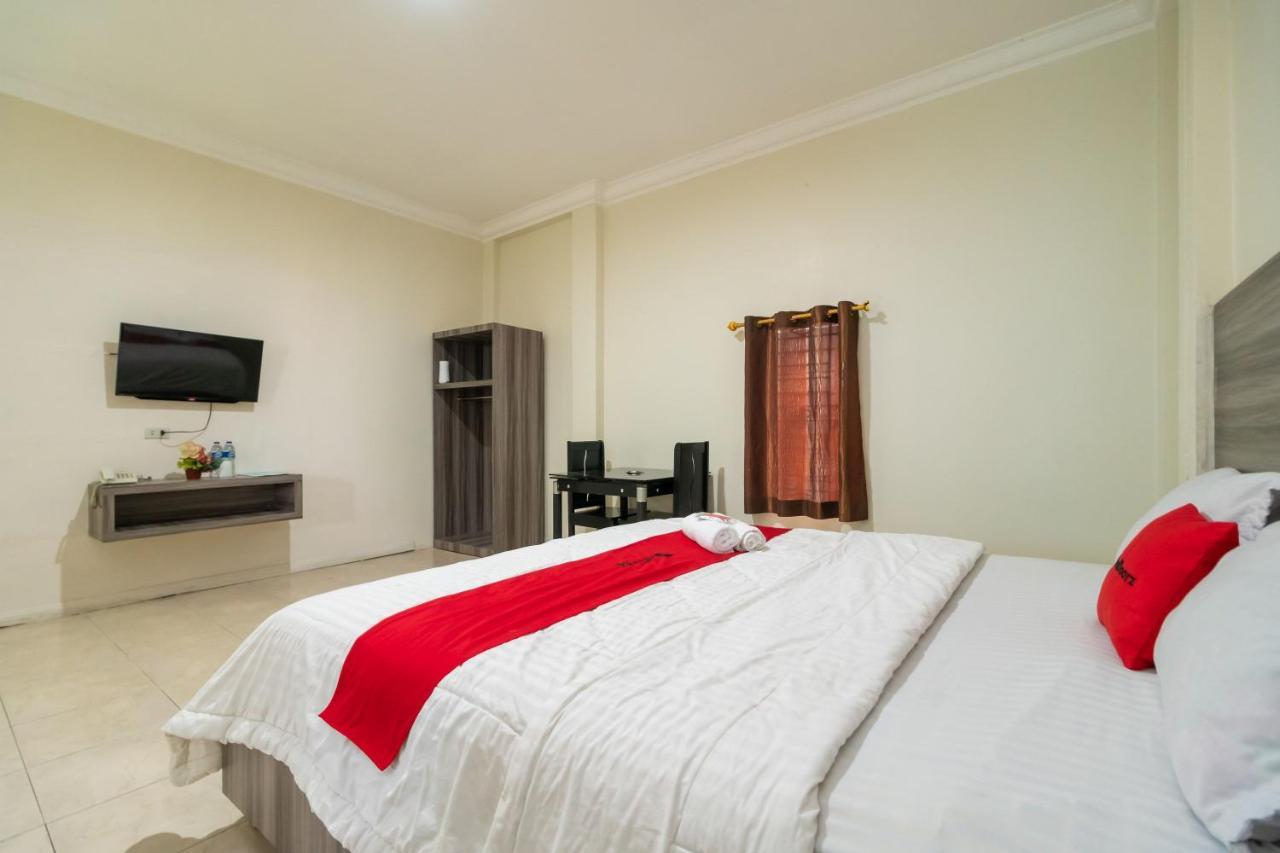 RedDoorz @ Pematangsiantar Hotell Eksteriør bilde