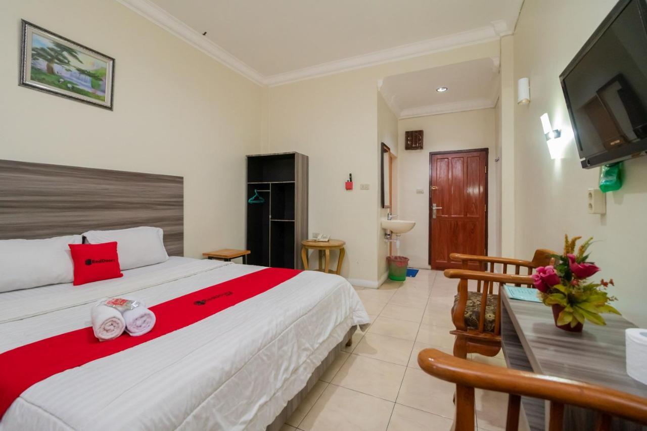 RedDoorz @ Pematangsiantar Hotell Eksteriør bilde
