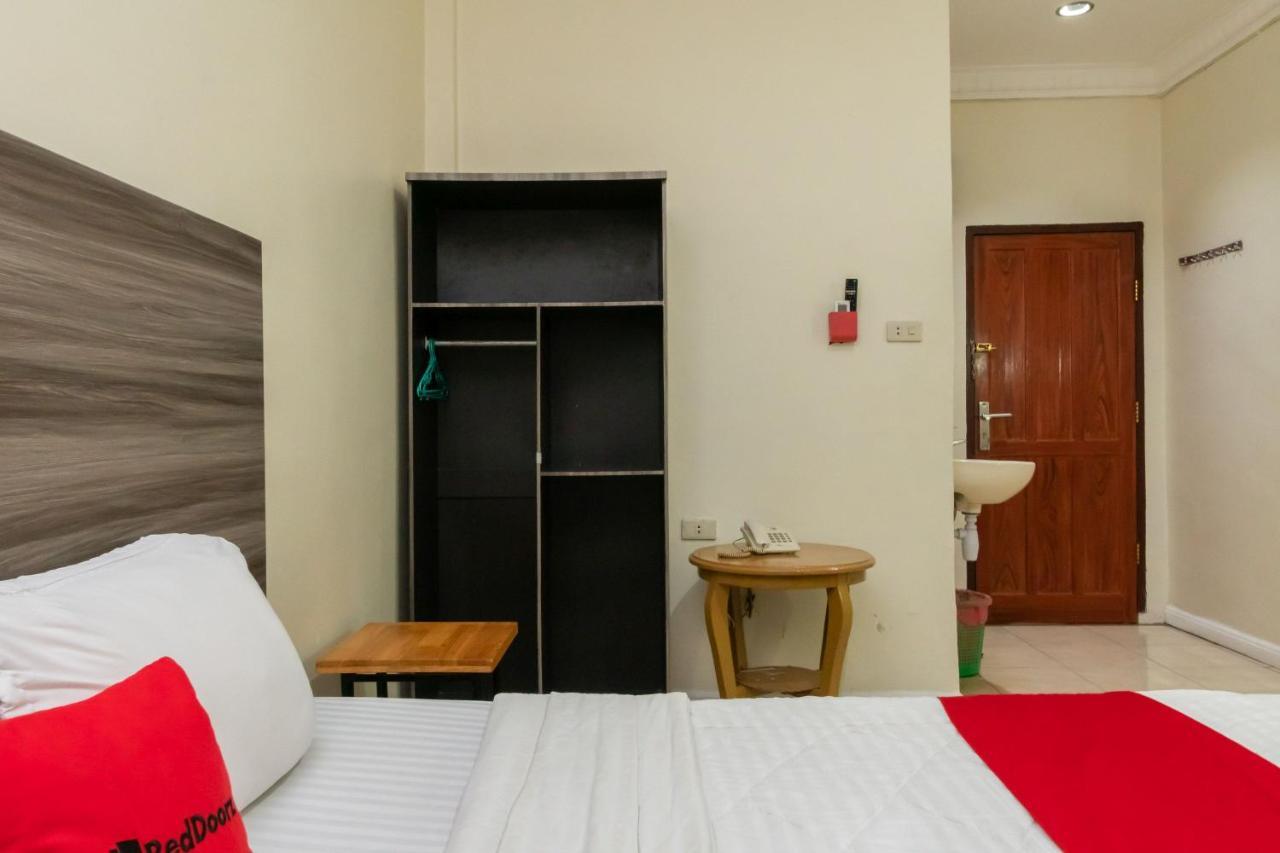 RedDoorz @ Pematangsiantar Hotell Eksteriør bilde